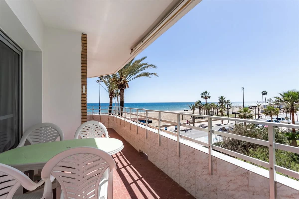 3 Bedroom Ground Floor Apartment for Sale in Los Boliches, Málaga - Image 5