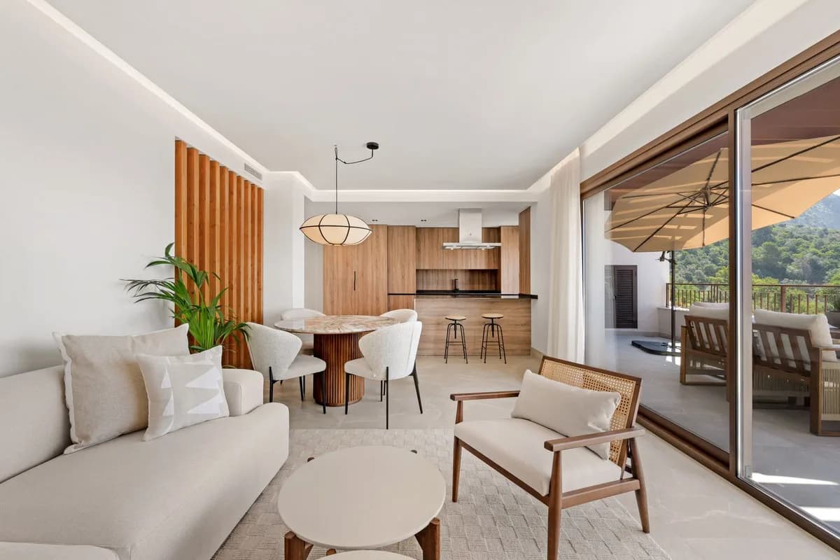 3 Bedroom Penthouse Duplex for Sale in Istán, Málaga - Image 3