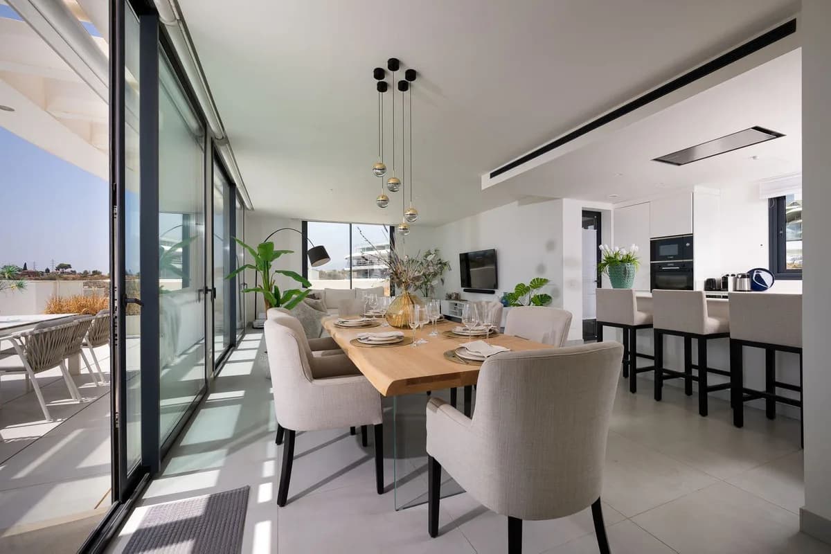 3 Bedroom Penthouse for Sale in Fuengirola, Málaga - Image 9