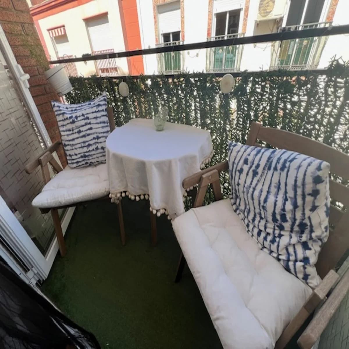 3 Bedroom Middle Floor Apartment for Sale in La Trinidad, Málaga - Image 8