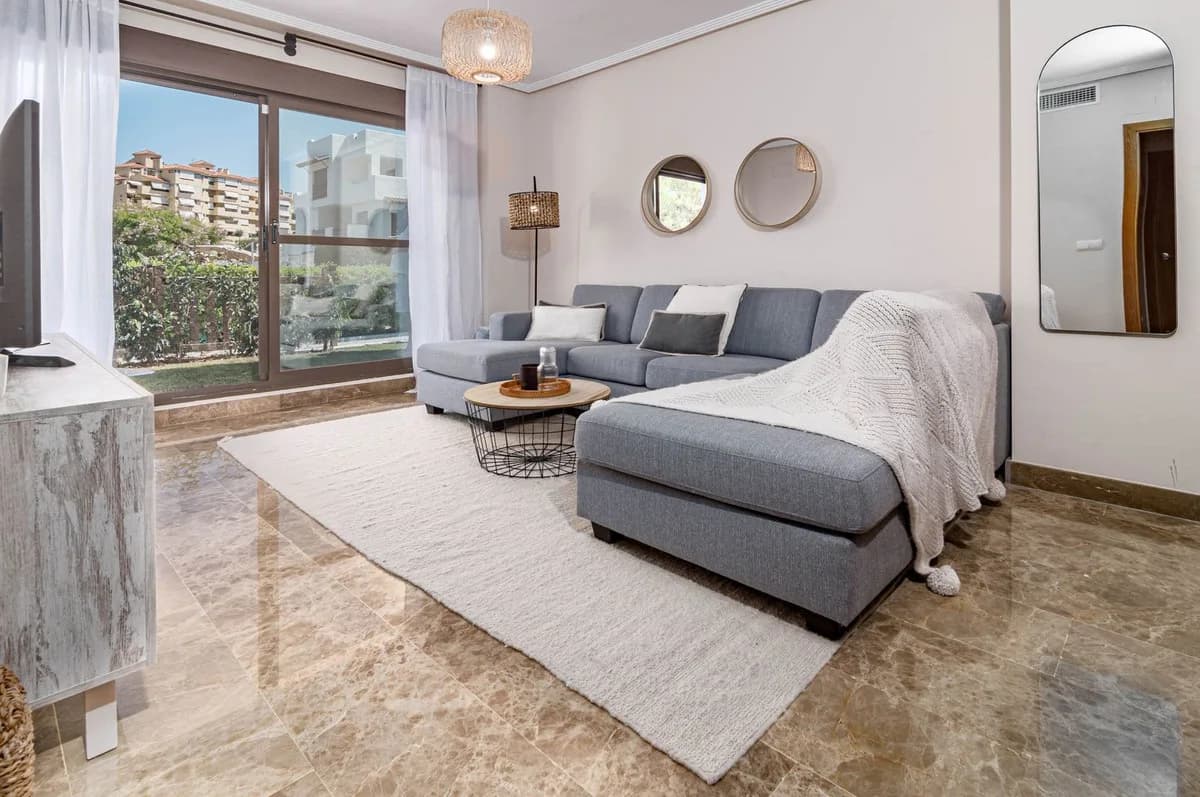 2 Bedroom Ground Floor Apartment for Sale in Selwo, Málaga - Image 8