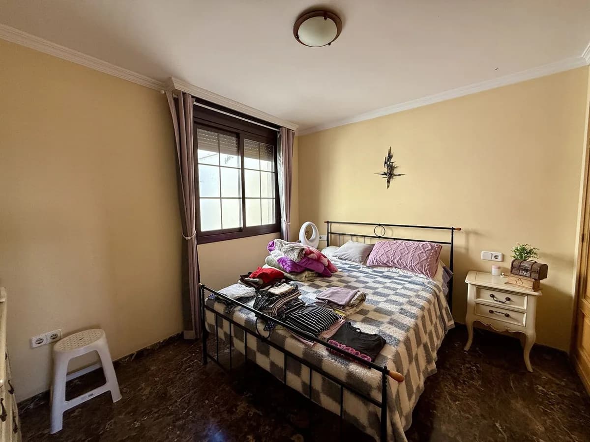 3 Bedroom Top Floor Apartment for Sale in La Cala, Málaga - Image 9