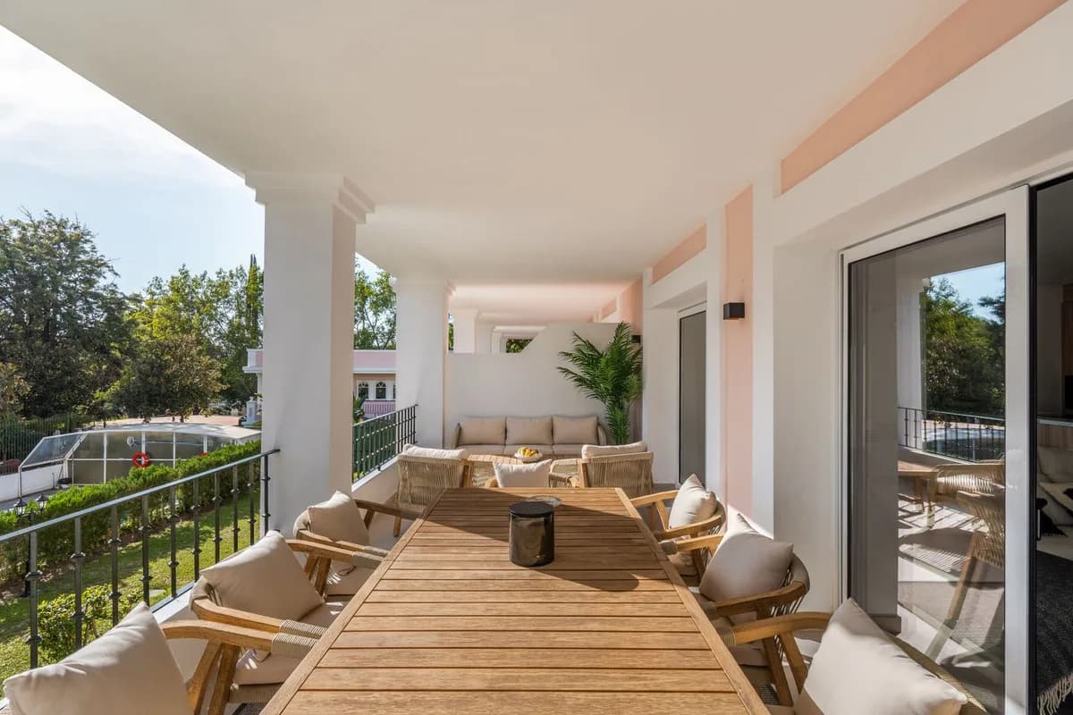 3 Bedroom Penthouse Duplex for Sale in Nueva Andalucía, Málaga - Image 3