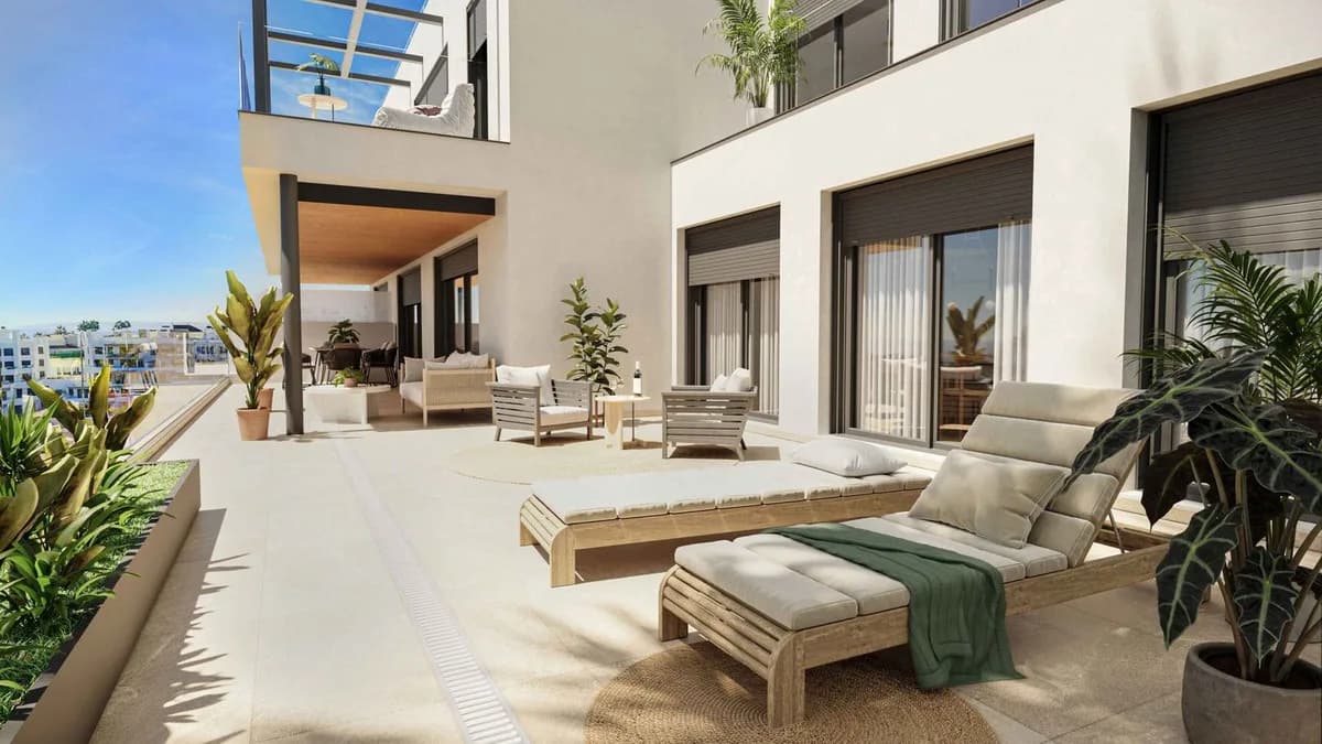2 Bedroom Ground Floor Apartment for Sale in Estepona, Málaga - Image 7