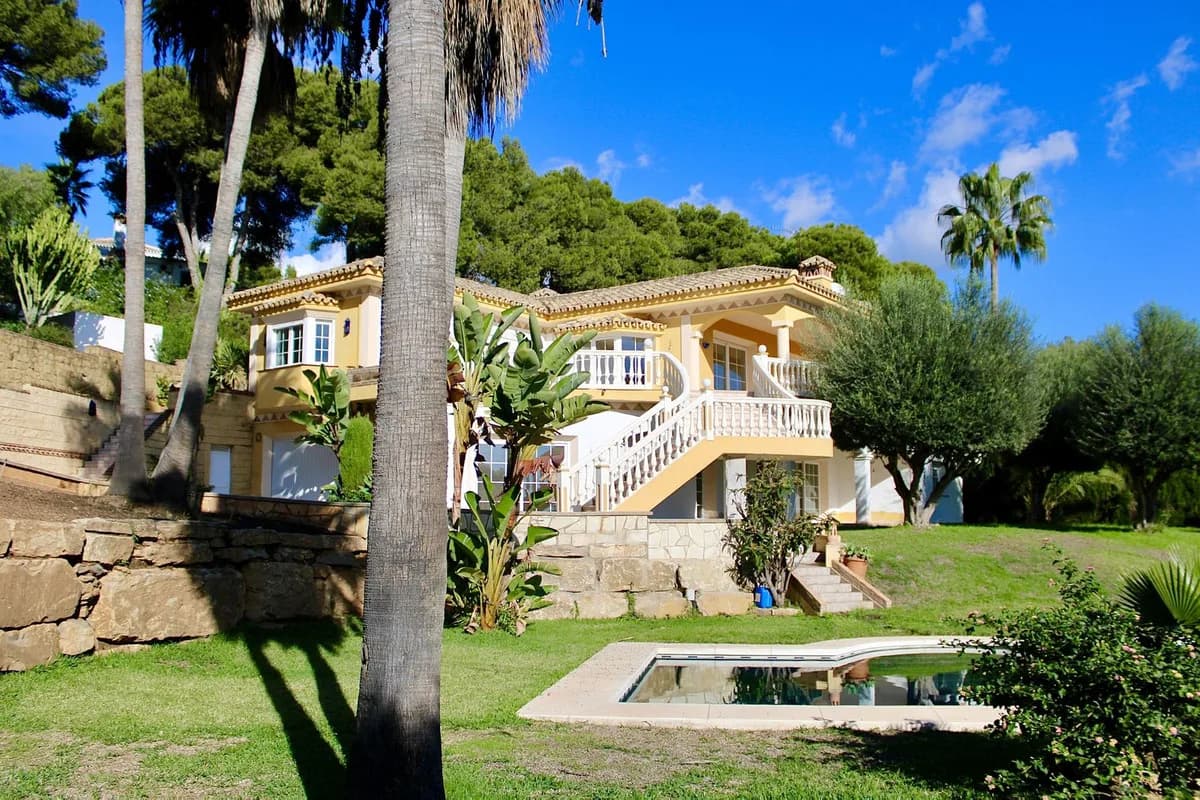 4 Bedroom Detached Villa for Sale in Hacienda Las Chapas, Málaga - Image 7