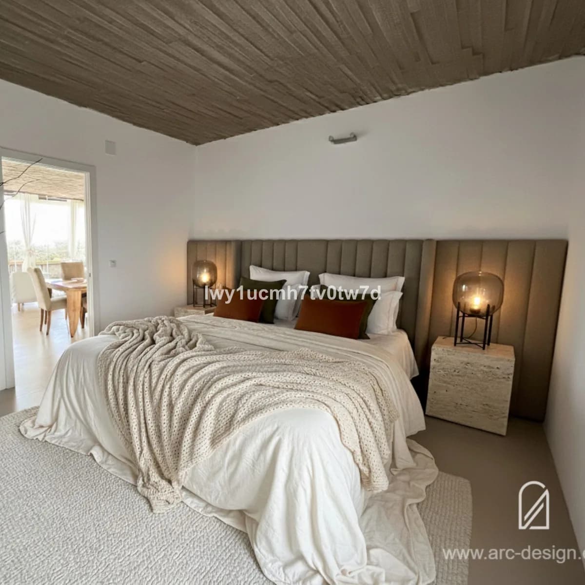 4 Bedroom Detached Villa for Sale in Benalmadena, Málaga - Image 3