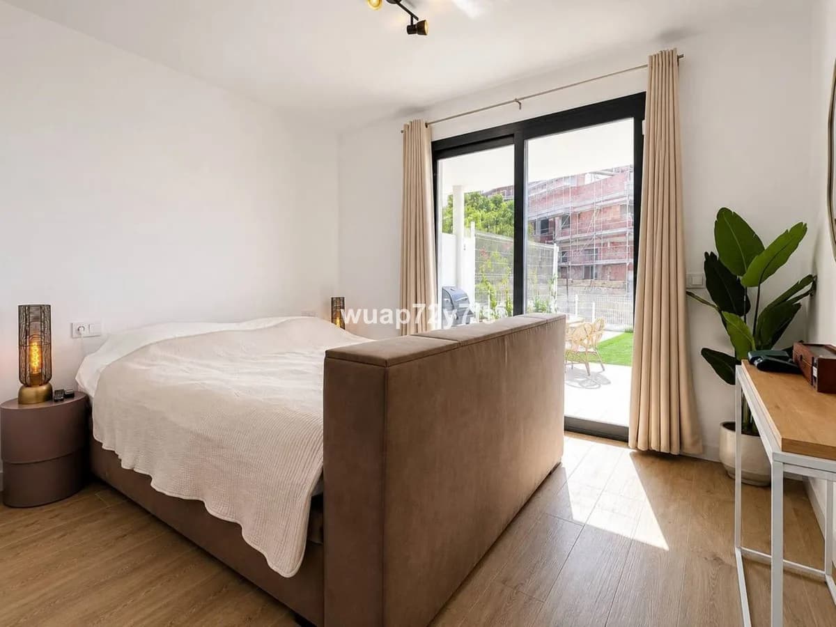 2 Bedroom Ground Floor Apartment for Sale in Estepona, Málaga - Image 6