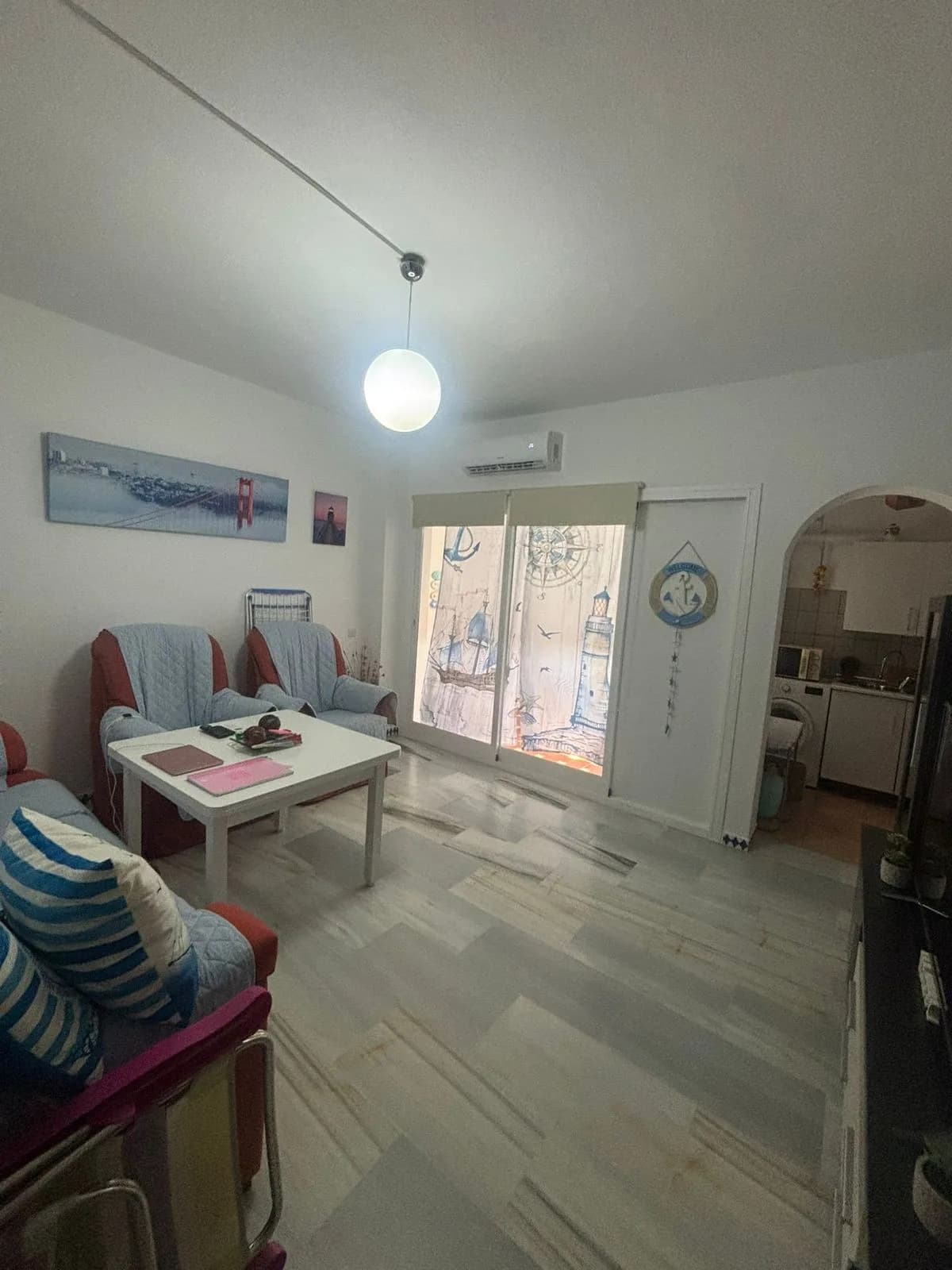 2 Bedroom Middle Floor Apartment for Sale in Estepona, Málaga - Image 4