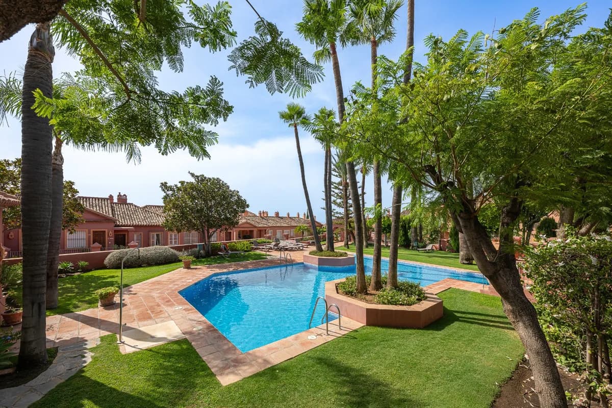 4 Bedroom Duplex for Sale in Monte Halcones, Málaga