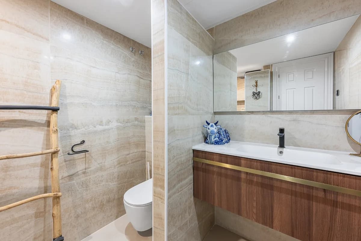 4 Bedroom Duplex for Sale in Monte Halcones, Málaga - Image 6