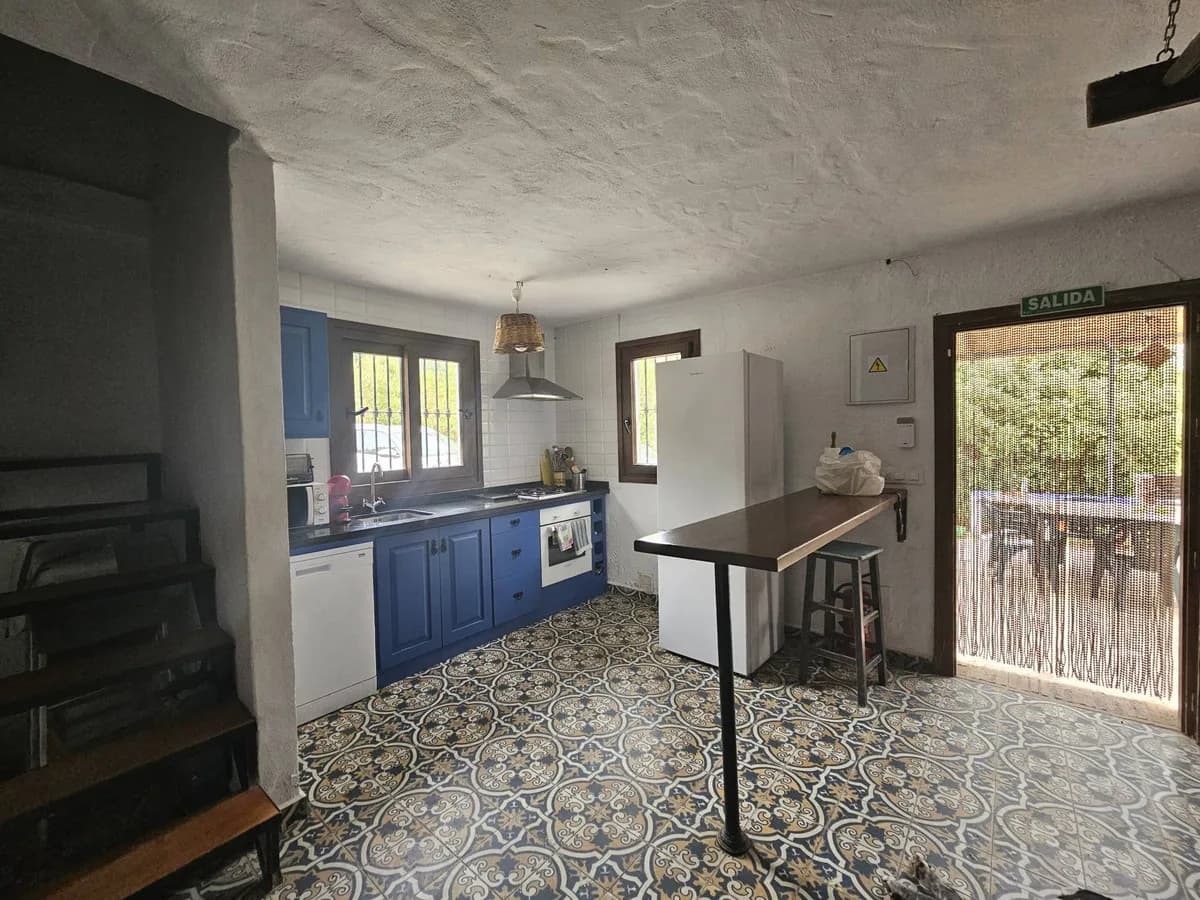 5 Bedroom Finca - Cortijo for Sale in Gaucín, Málaga - Image 8