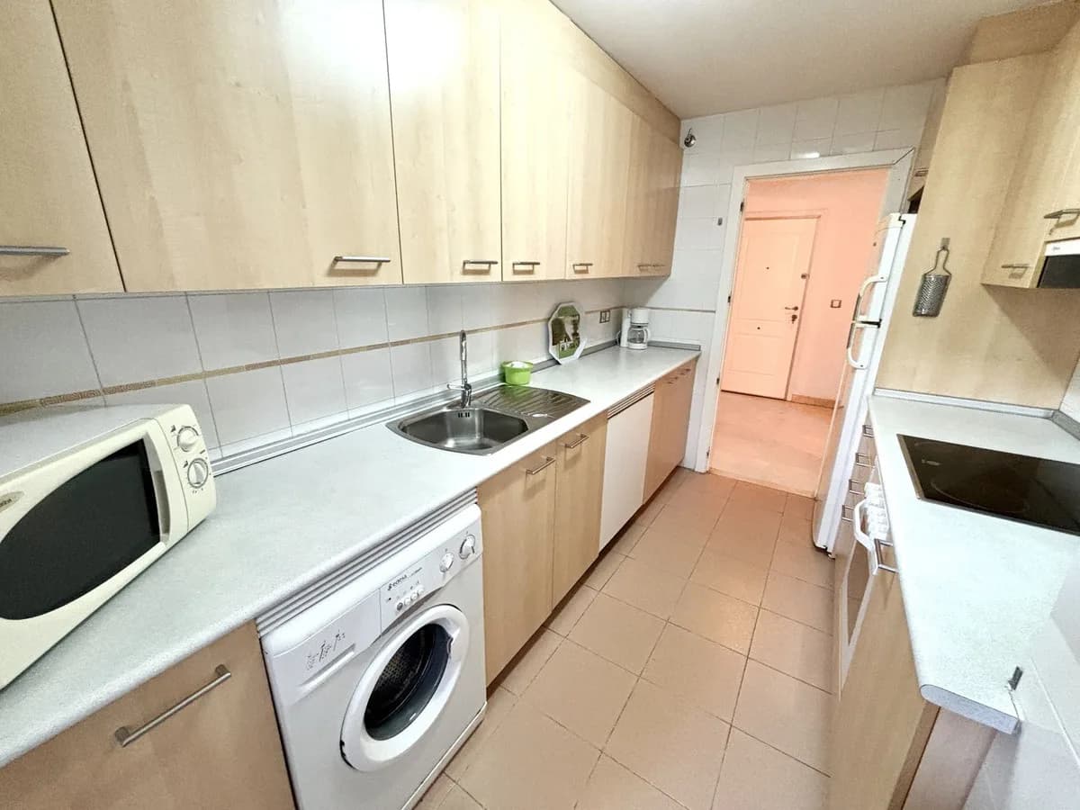 1 Bedroom Ground Floor Apartment for Sale in San Luis de Sabinillas, Málaga - Image 7