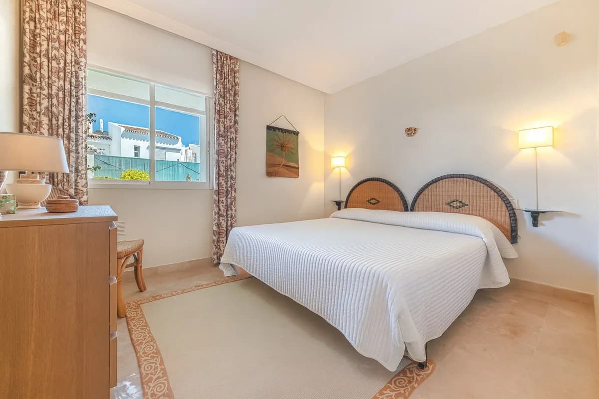 2 Bedroom Ground Floor Apartment for Sale in Nueva Andalucía, Málaga - Image 5