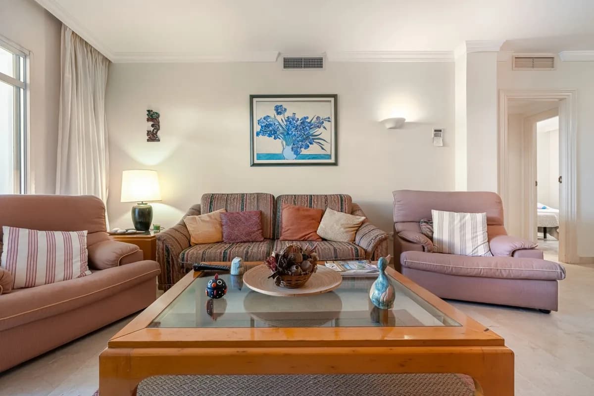 2 Bedroom Ground Floor Apartment for Sale in Nueva Andalucía, Málaga - Image 7