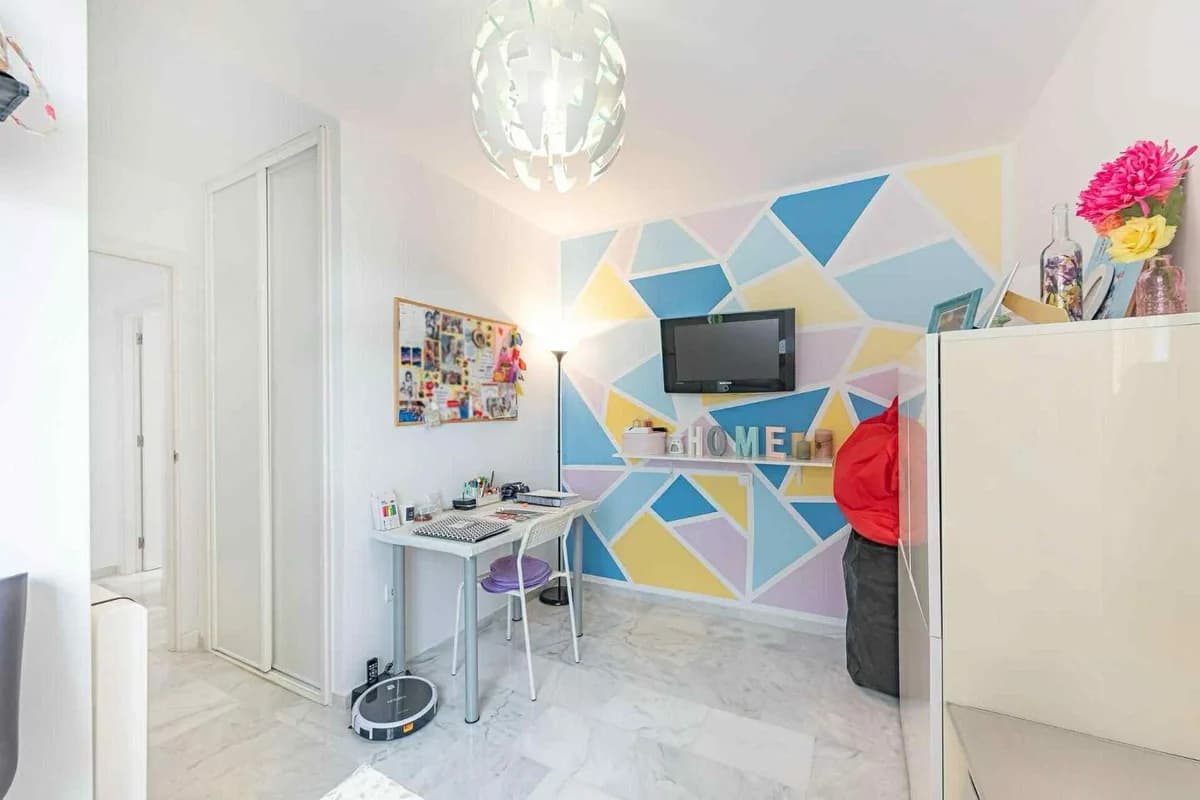 3 Bedroom Top Floor Apartment for Sale in Casares, Málaga - Image 9
