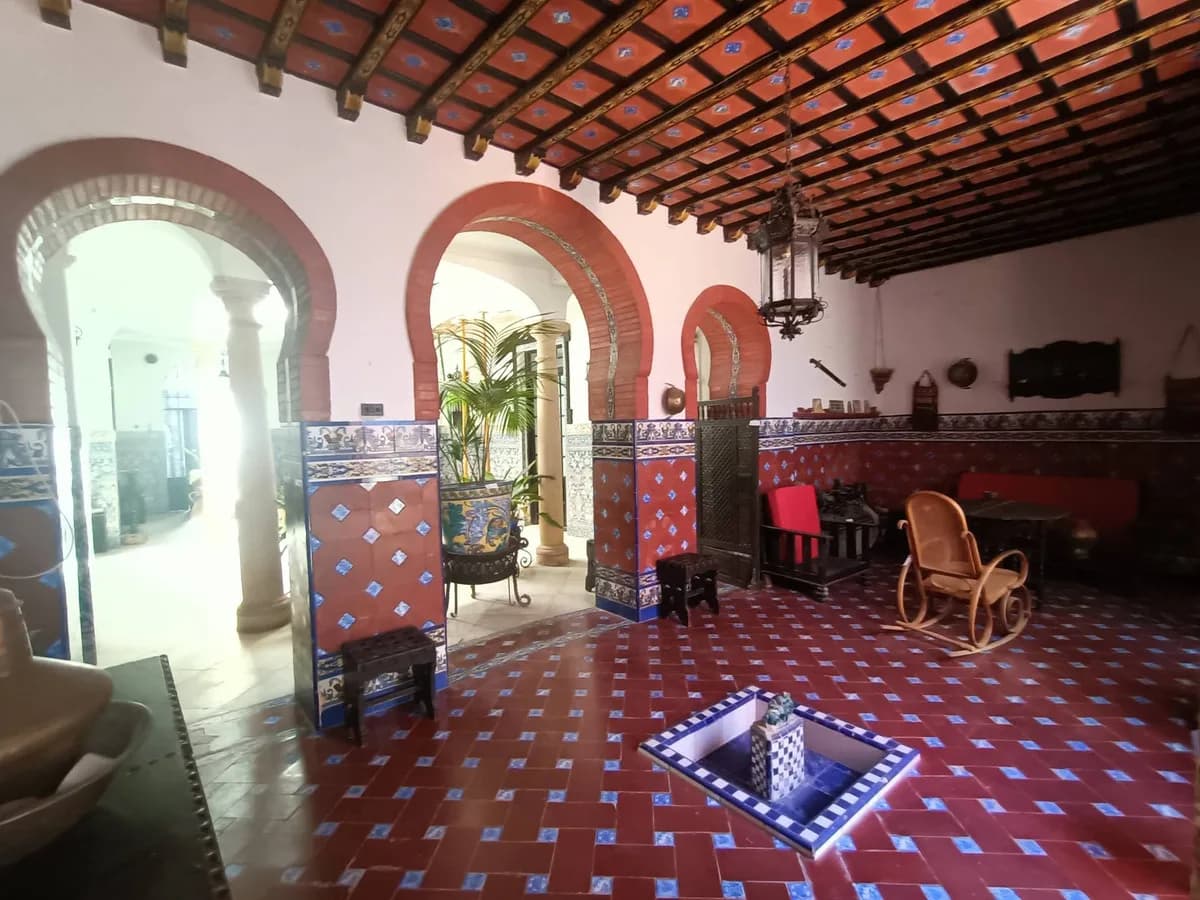 8 Bedroom Detached Villa for Sale in Ronda, Málaga - Image 4