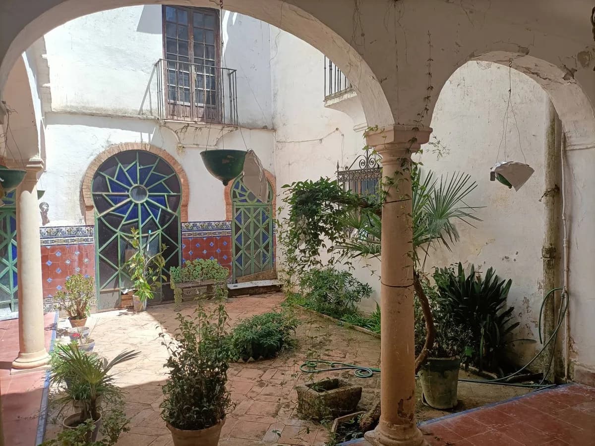 8 Bedroom Detached Villa for Sale in Ronda, Málaga - Image 7