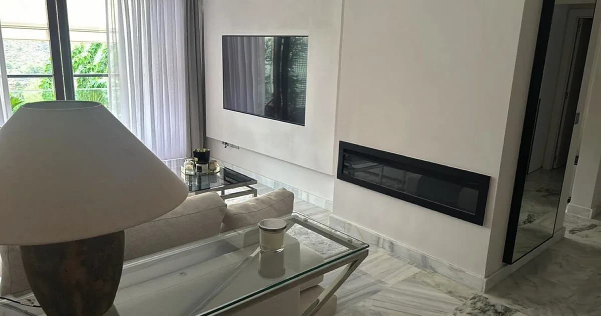 1 Bedroom Middle Floor Apartment for Sale in Benahavís, Málaga - Image 7