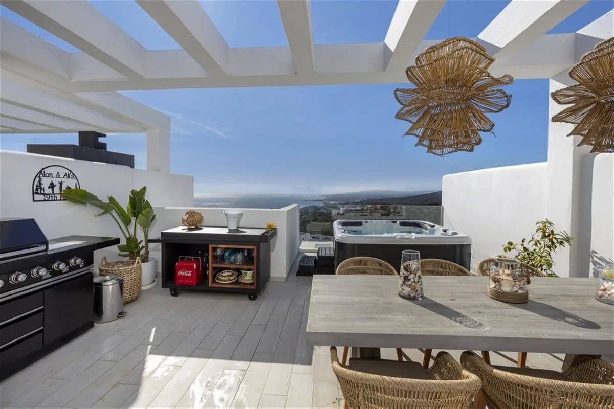 3 Bedroom Townhouse for Sale in Manilva, Málaga - Image 3