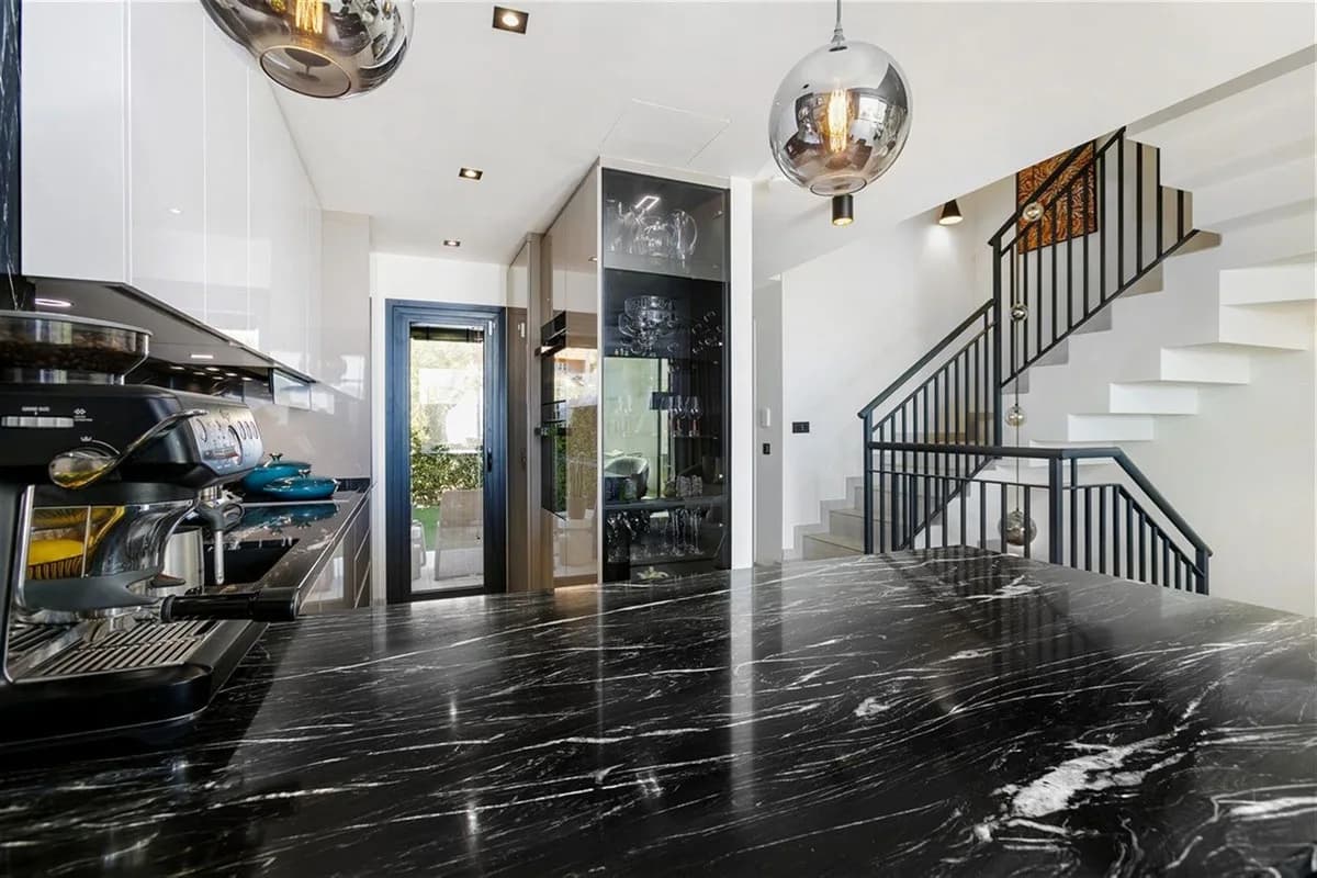 3 Bedroom Townhouse for Sale in Manilva, Málaga - Image 9