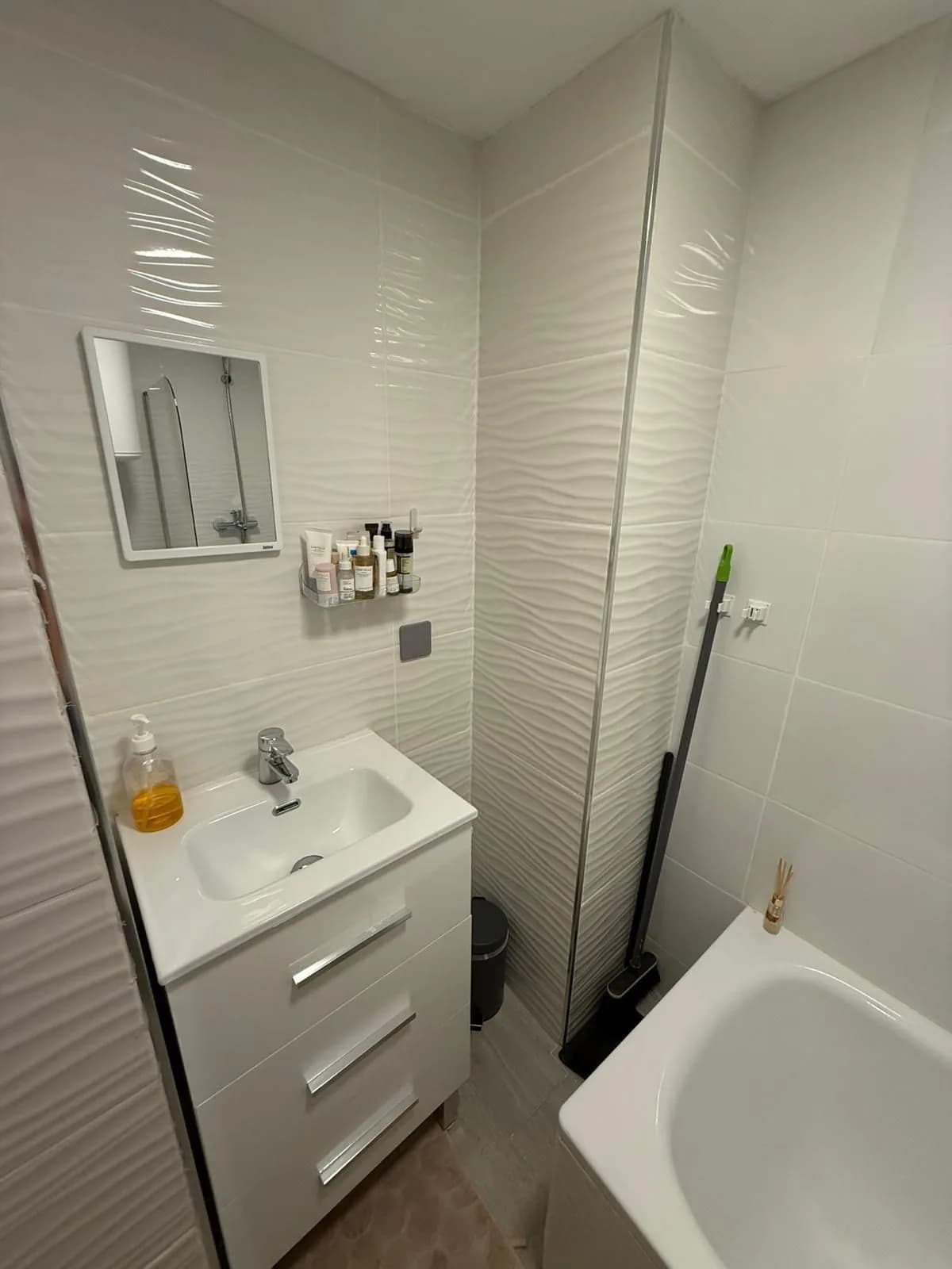 Top Floor Studio for Sale in Calypso, Málaga - Image 5