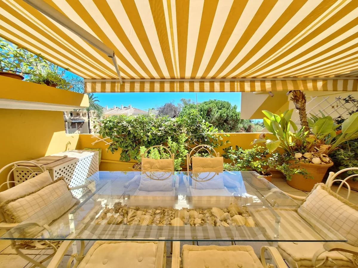 2 Bedroom Penthouse Duplex for Sale in Elviria, Málaga