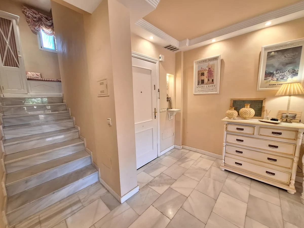 2 Bedroom Penthouse Duplex for Sale in Elviria, Málaga - Image 7