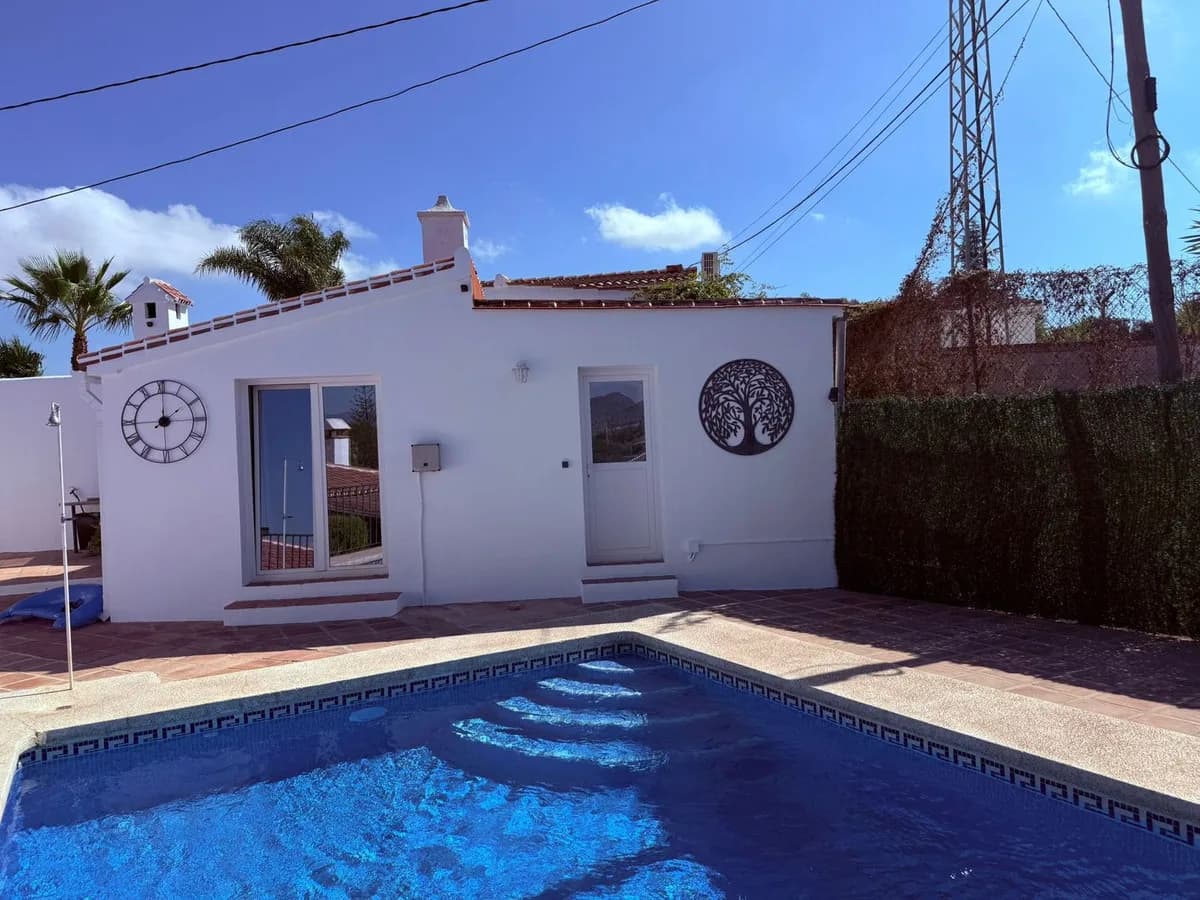 7 Bedroom Detached Villa for Sale in Coín, Málaga - Image 4