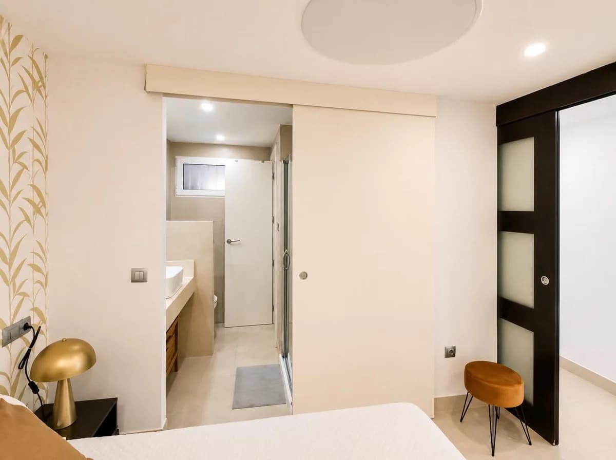 1 Bedroom Middle Floor Apartment for Sale in Costabella, Málaga - Image 7