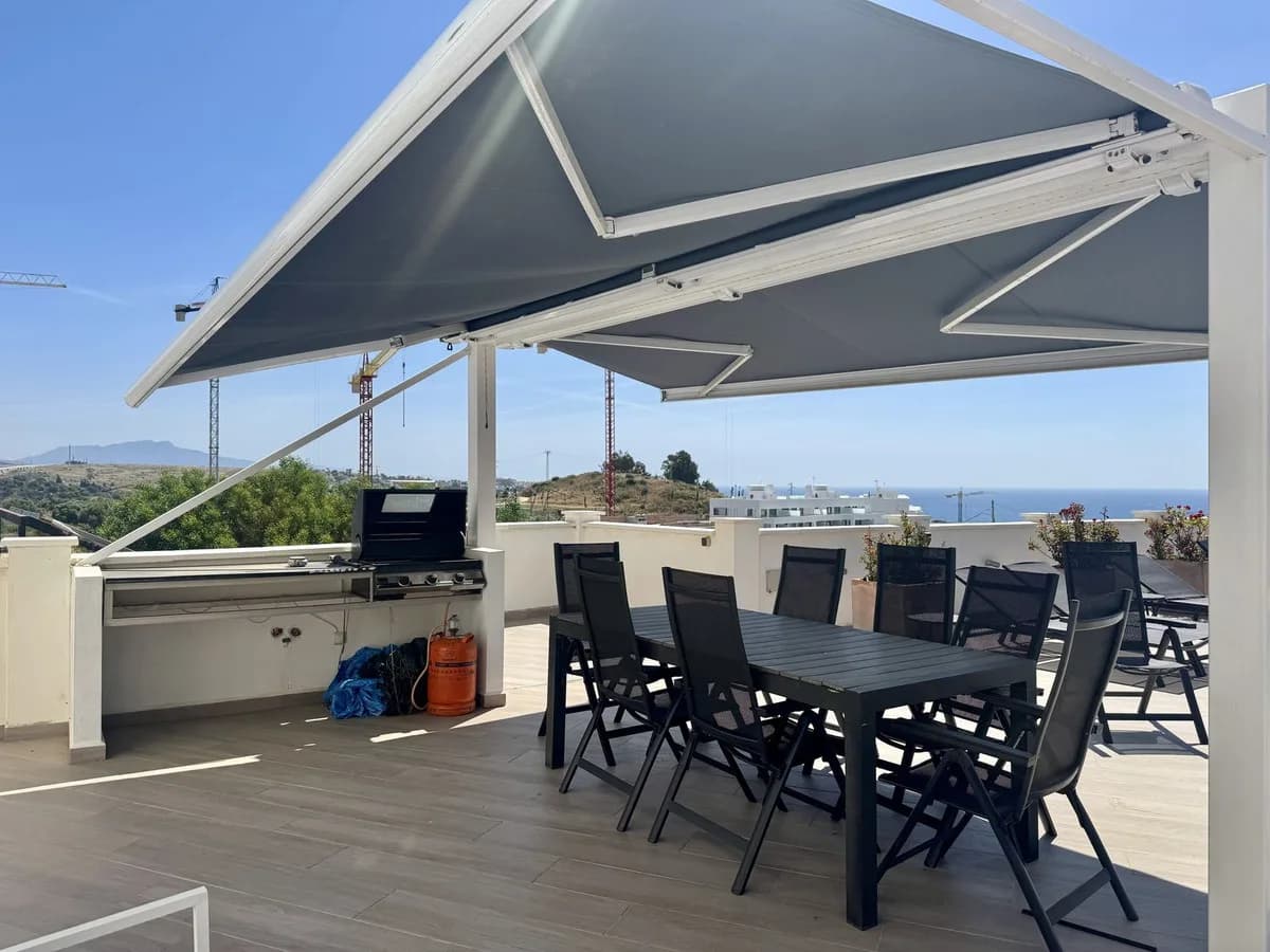 4 Bedroom Detached Villa for Sale in Estepona, Málaga - Image 7