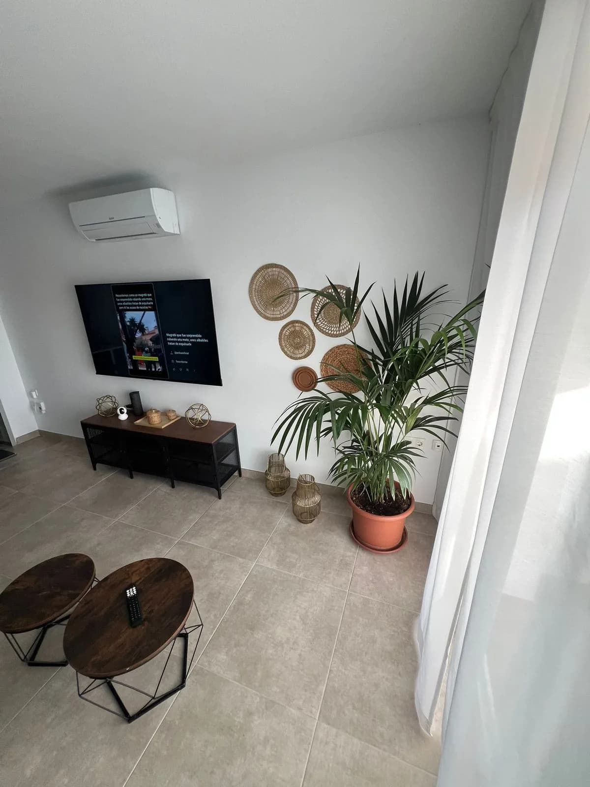 2 Bedroom Ground Floor Apartment for Sale in Istán, Málaga - Image 7