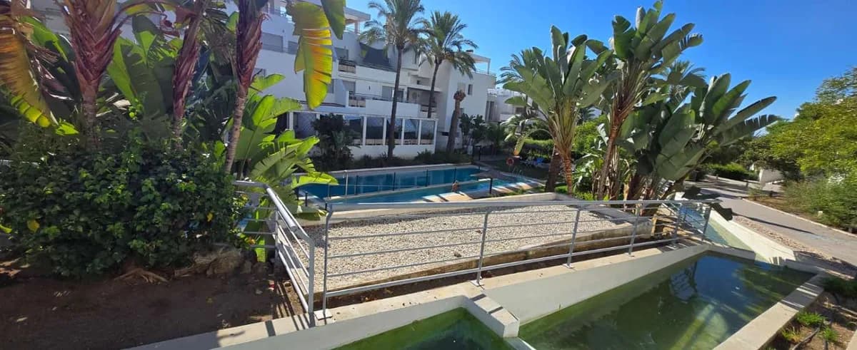 1 Bedroom Middle Floor Apartment for Sale in Mijas, Málaga - Image 2