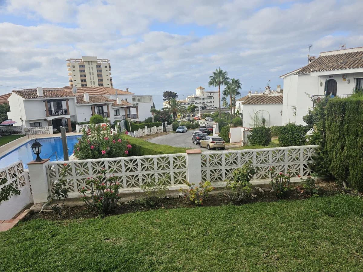 2 Bedroom Ground Floor Apartment for Sale in Riviera del Sol, Málaga - Image 3
