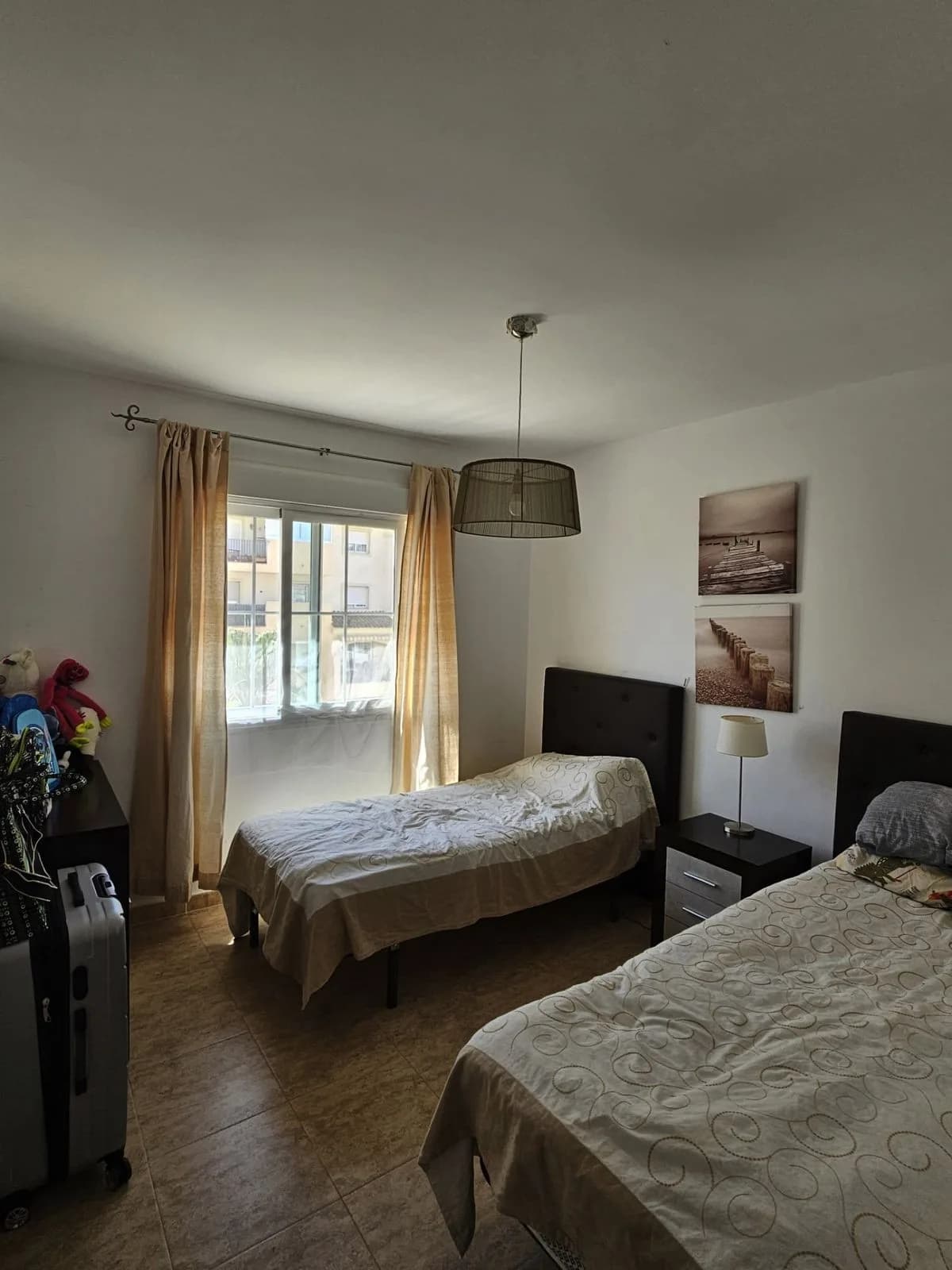 2 Bedroom Middle Floor Apartment for Sale in Estepona, Málaga - Image 9