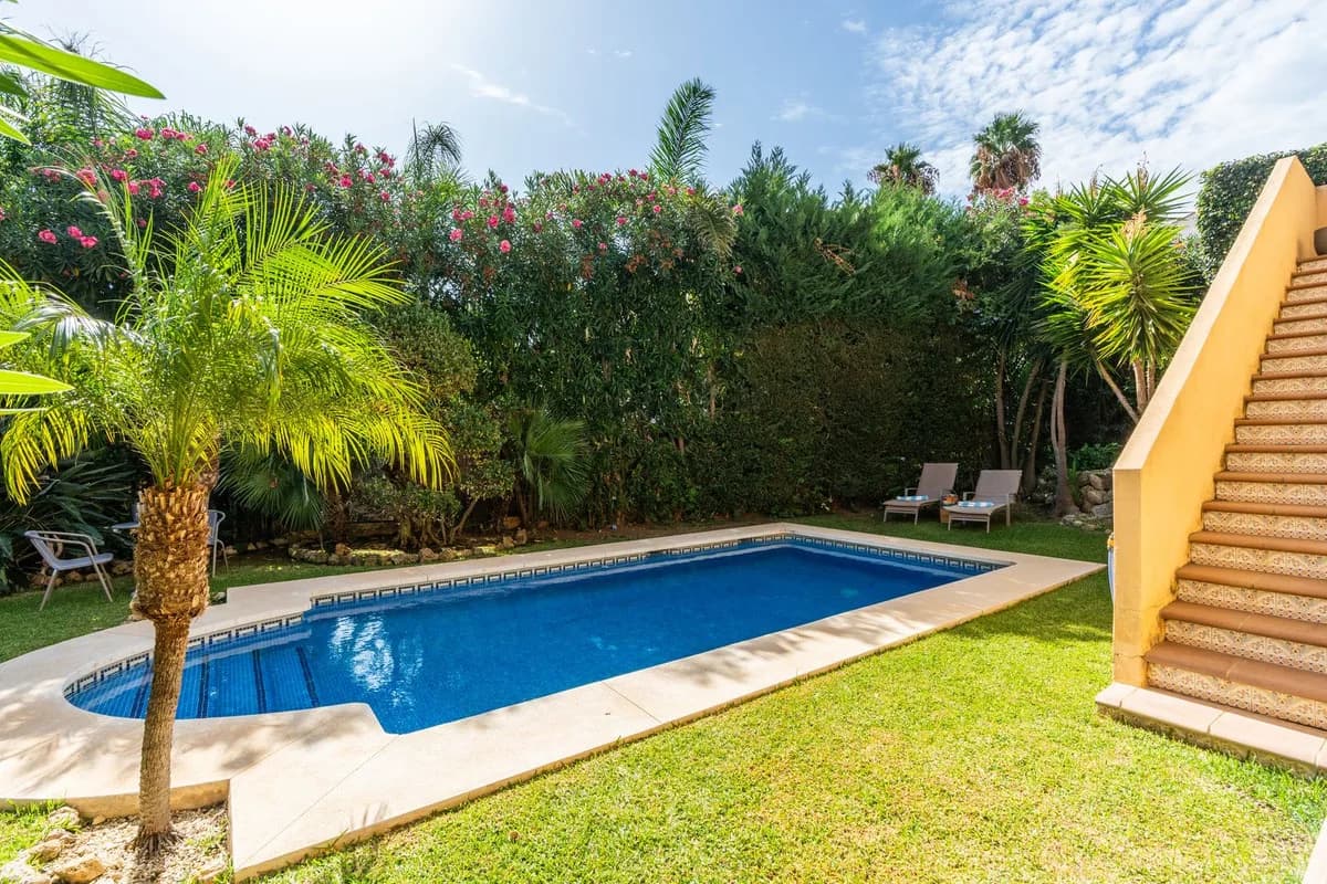 4 Bedroom Detached Villa for Sale in Riviera del Sol, Málaga - Image 9