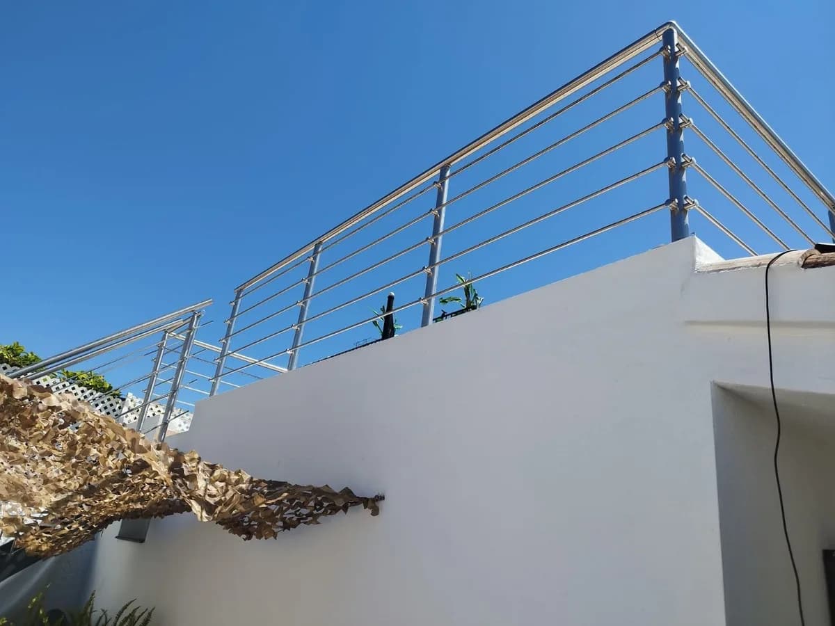 3 Bedroom Semi-Detached House for Sale in Estepona, Málaga - Image 8