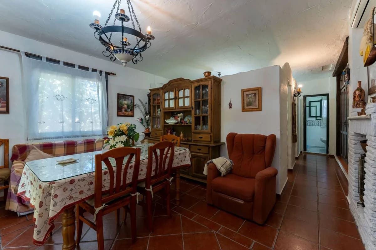 2 Bedroom Finca - Cortijo for Sale in Coín, Málaga - Image 4