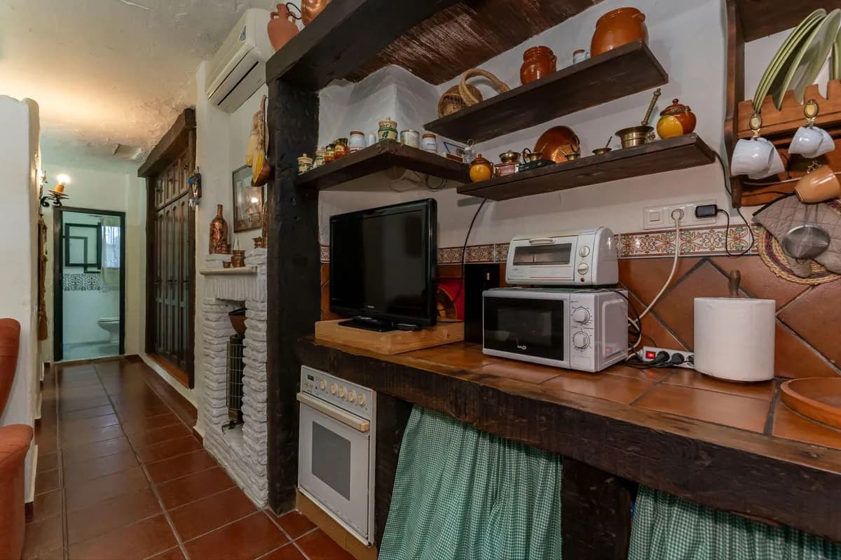 2 Bedroom Finca - Cortijo for Sale in Coín, Málaga - Image 8