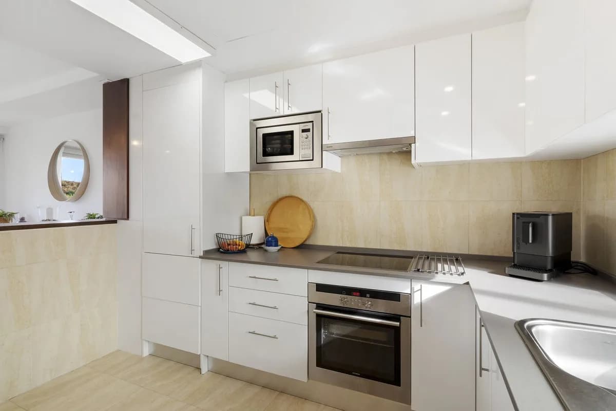 3 Bedroom Penthouse Duplex for Sale in La Cala de Mijas, Málaga - Image 9