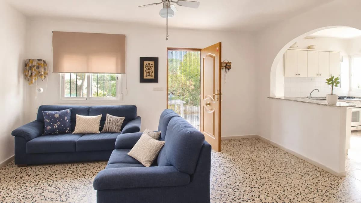 3 Bedroom Finca - Cortijo for Sale in Estepona, Málaga - Image 4