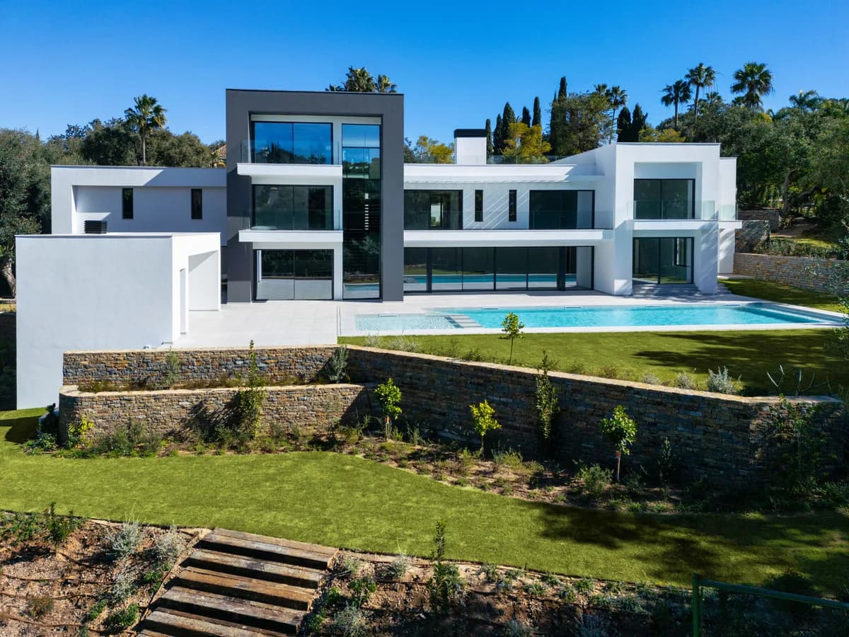 7 Bedroom Detached Villa for Sale in Sotogrande Alto, Cádiz