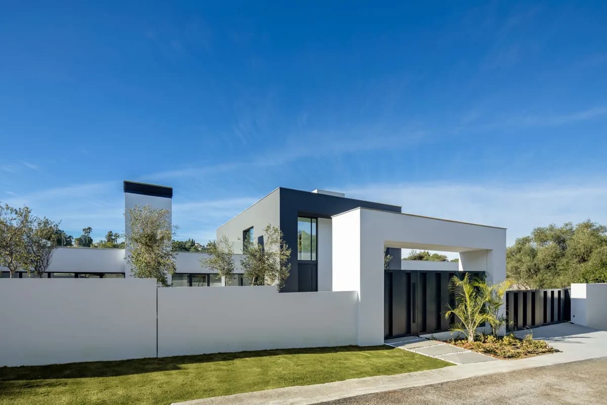 7 Bedroom Detached Villa for Sale in Sotogrande Alto, Cádiz - Image 6