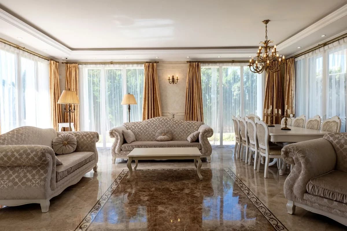 4 Bedroom Detached Villa for Sale in El Rosario, Málaga - Image 8
