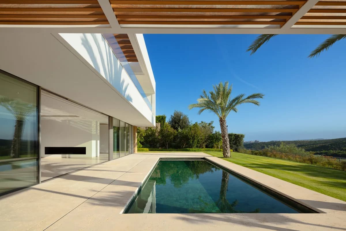 5 Bedroom Detached Villa for Sale in Casares, Málaga - Image 6
