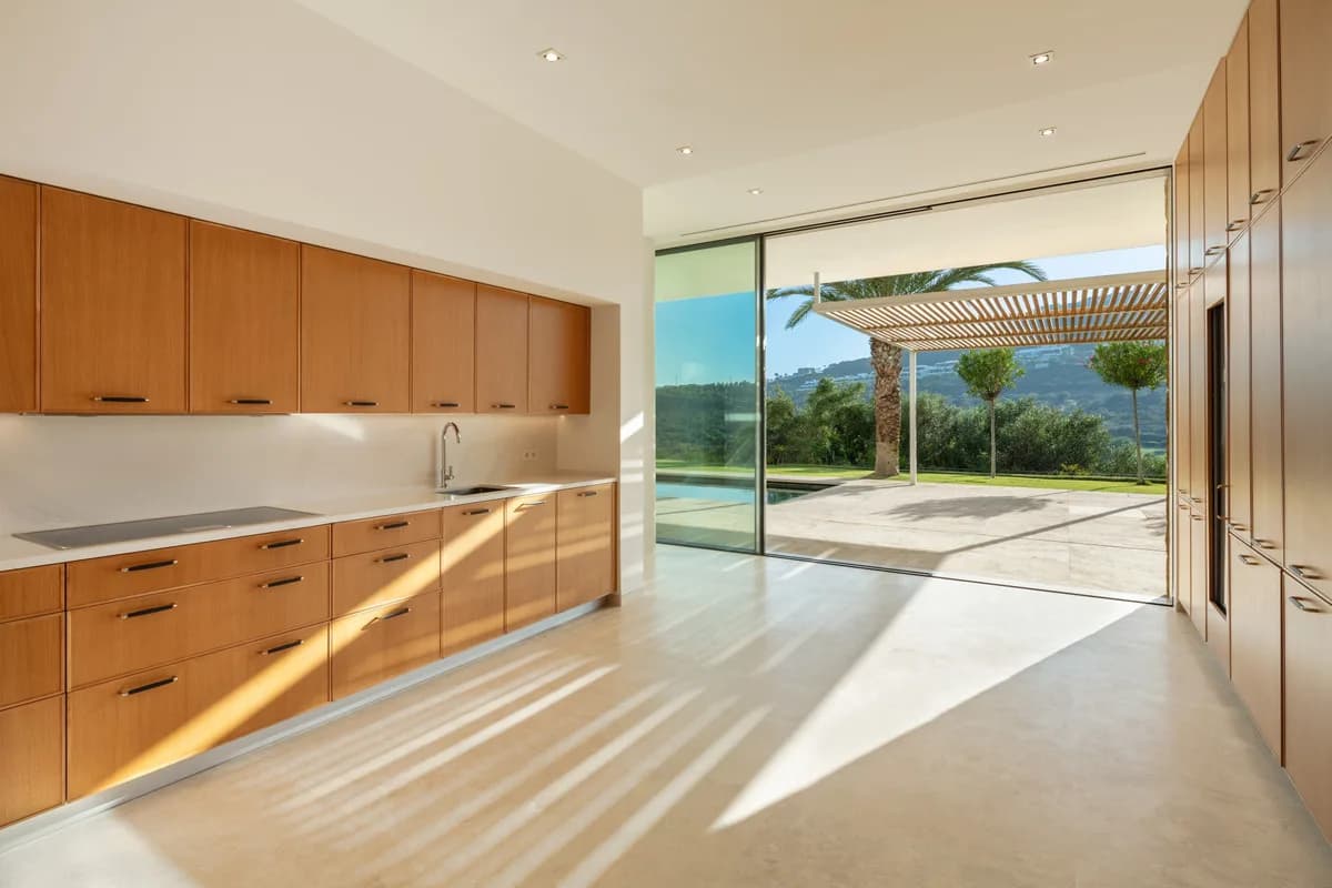 5 Bedroom Detached Villa for Sale in Casares, Málaga - Image 8