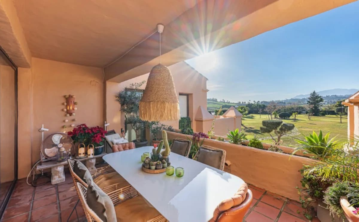 3 Bedroom Penthouse for Sale in Atalaya, Málaga - Image 3