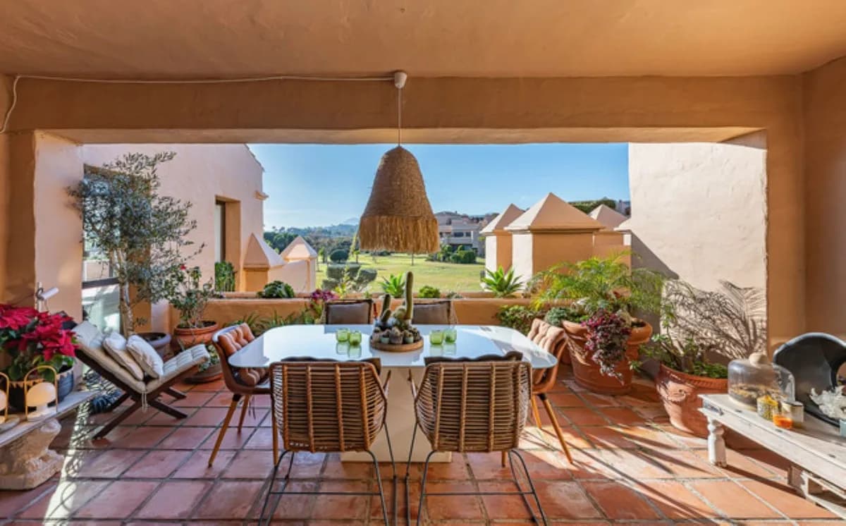 3 Bedroom Penthouse for Sale in Atalaya, Málaga - Image 9