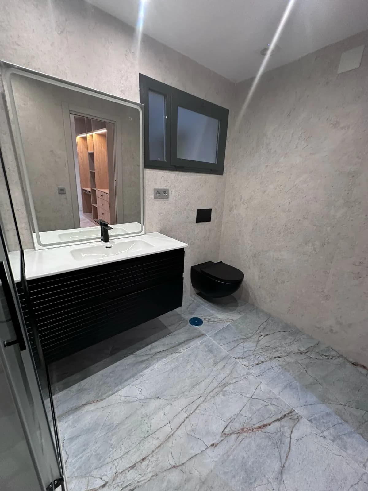 3 Bedroom Middle Floor Apartment for Sale in Malagueta, Málaga - Image 9