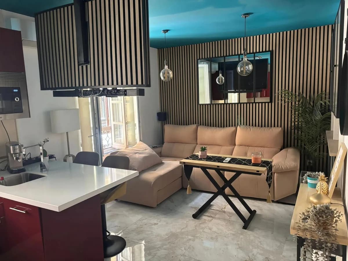 1 Bedroom Middle Floor Apartment for Sale in Centro Histórico, Málaga