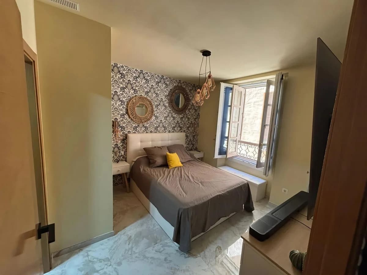 1 Bedroom Middle Floor Apartment for Sale in Centro Histórico, Málaga - Image 3